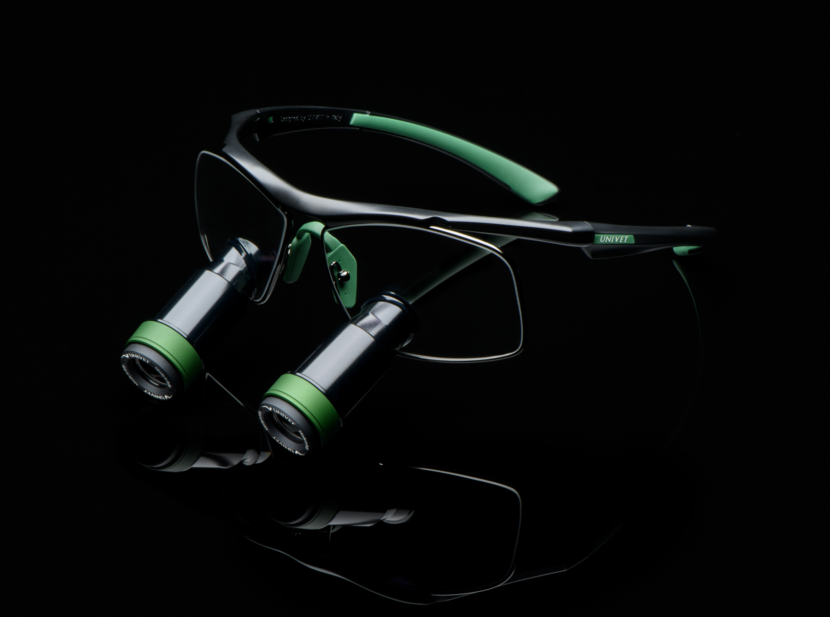 techne_prism_black-green